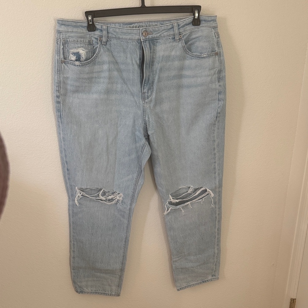 American Eagle Outfitters Light Blue Ripped Straight Leg Jeans
